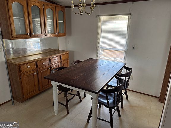 5th image of 2835 Oak Valley Rd