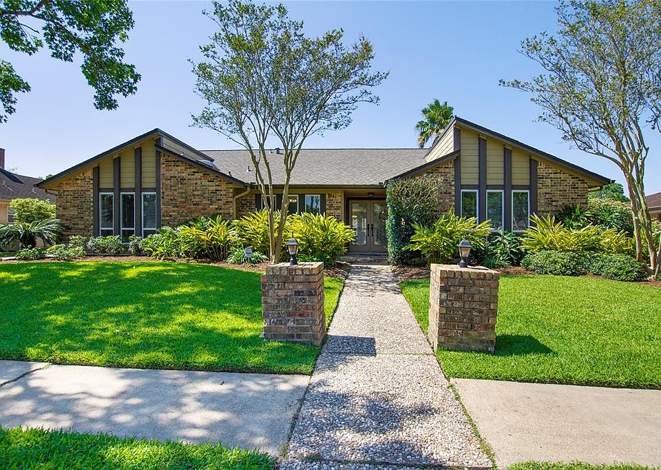1st image of 1111 Woodhorn Dr