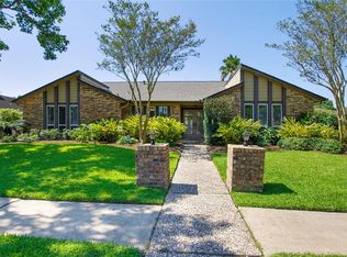 1111 Woodhorn Dr, Houston, TX 77062