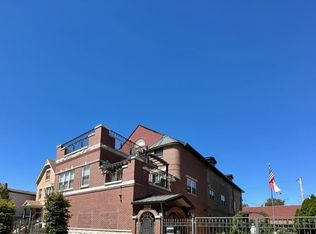 3642 W George St APT 1F, Chicago, IL 60618