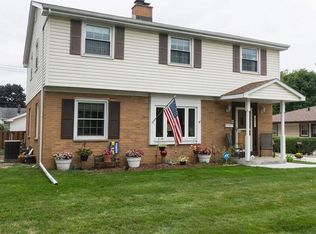 9711 W Harding Pl, West Allis, WI 53227