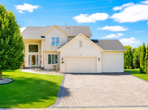 3501 Daylily Ave N, Brooklyn Park, MN 55443