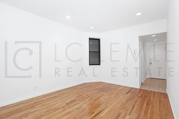 Rented by LC Lemle Real Estate Group | media 10