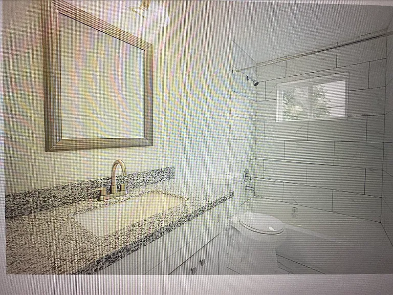 2911 Rosewood St #1 — Photo 2