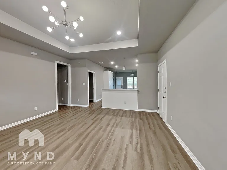 5621 Van Horn Dr — Photo 4
