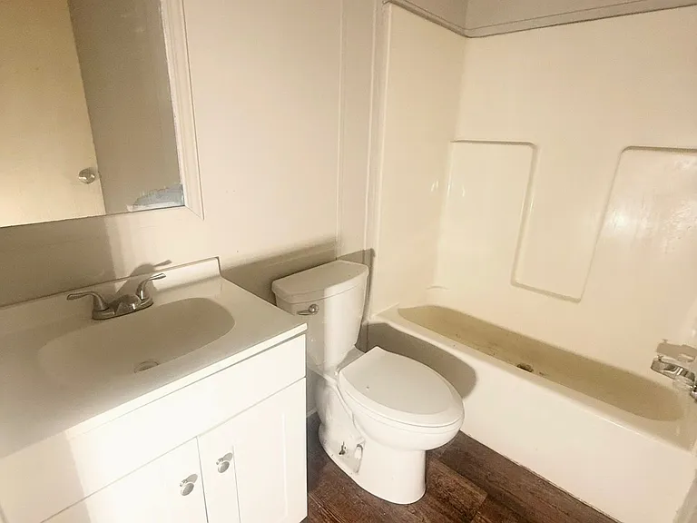2081 Oakshire Rd #14 — Photo 5