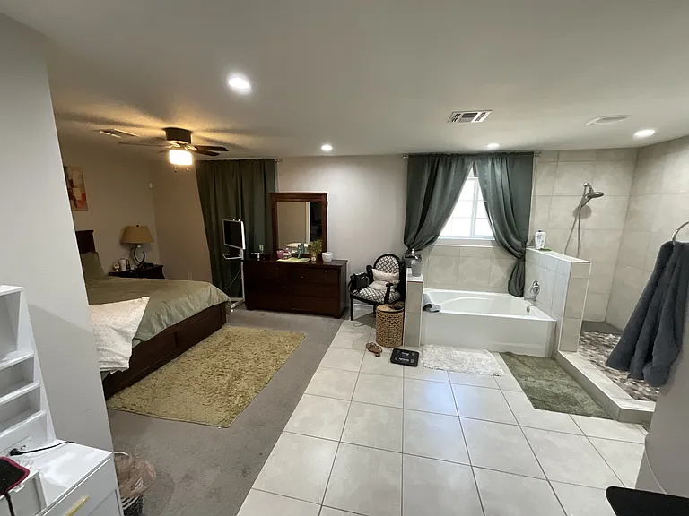 2320 E Wier Ave — Photo 6