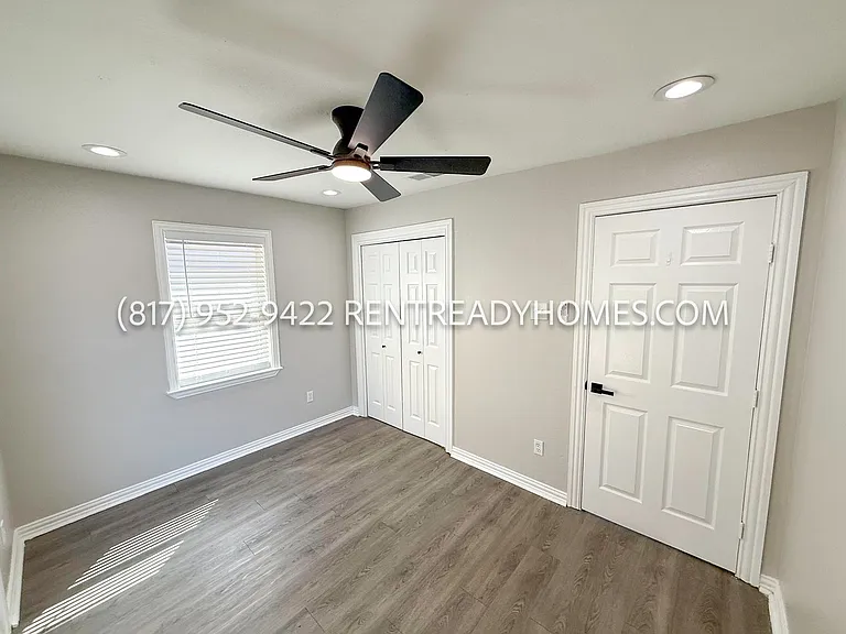913 Harrison Dr — Photo 16