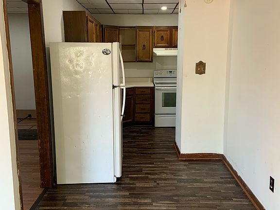2nd image of 16 E Main St #1D
