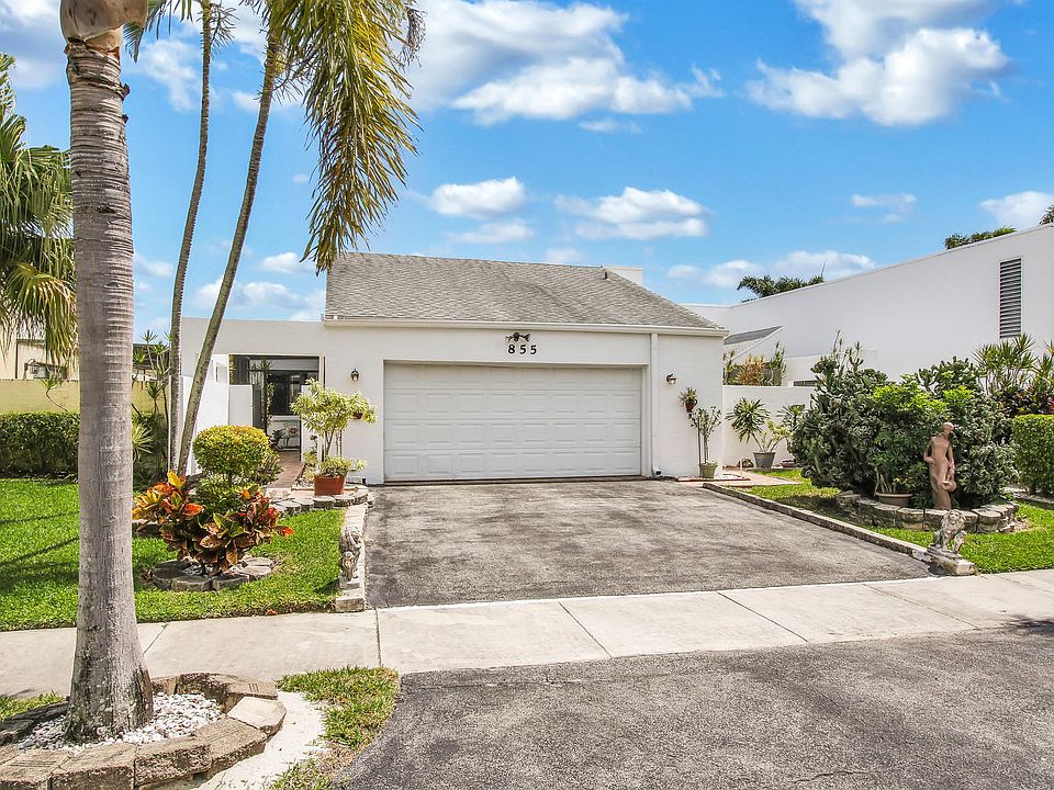 1st image of 855 NW 21st Way