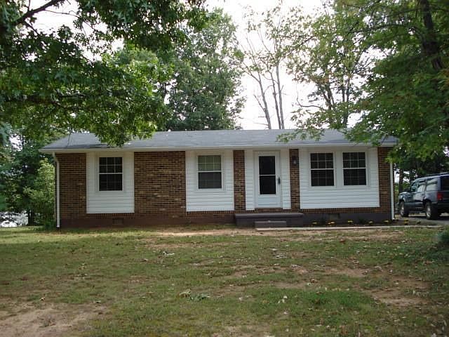 1st image of 106 Knoll Woods Dr