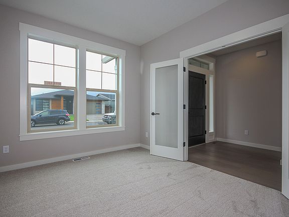 4th image of 10812 NE 97th Ave