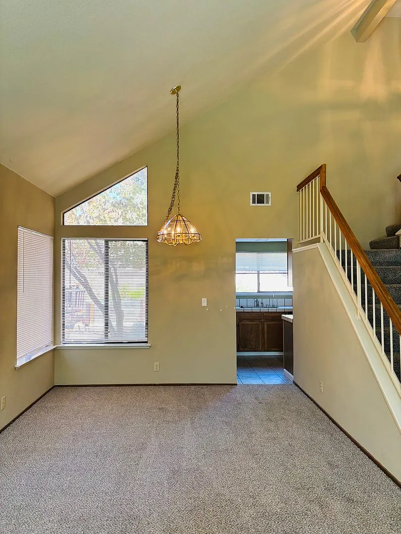 Freshly Updated 3-Bedroom Home in Fairfield — Photo 3