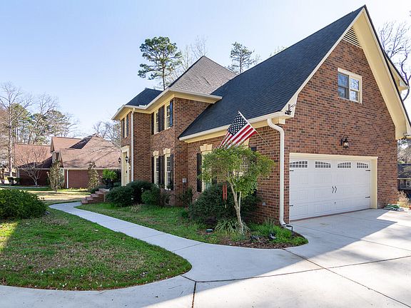 2nd image of 4890 Rolling Hill Road