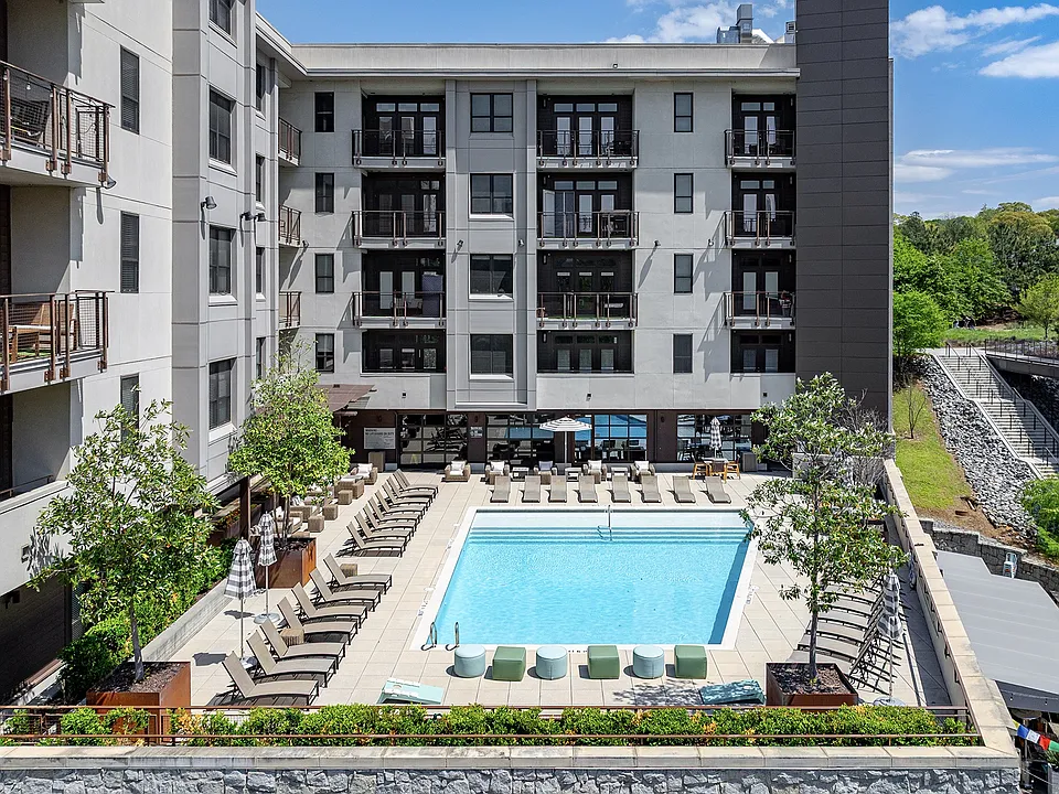 North and Line Apartments
