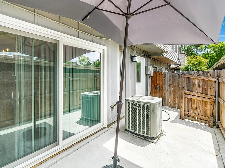 10111 Jefferson Hwy — Photo 23