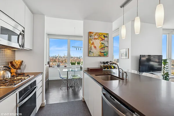 Sold by Owner | media 1