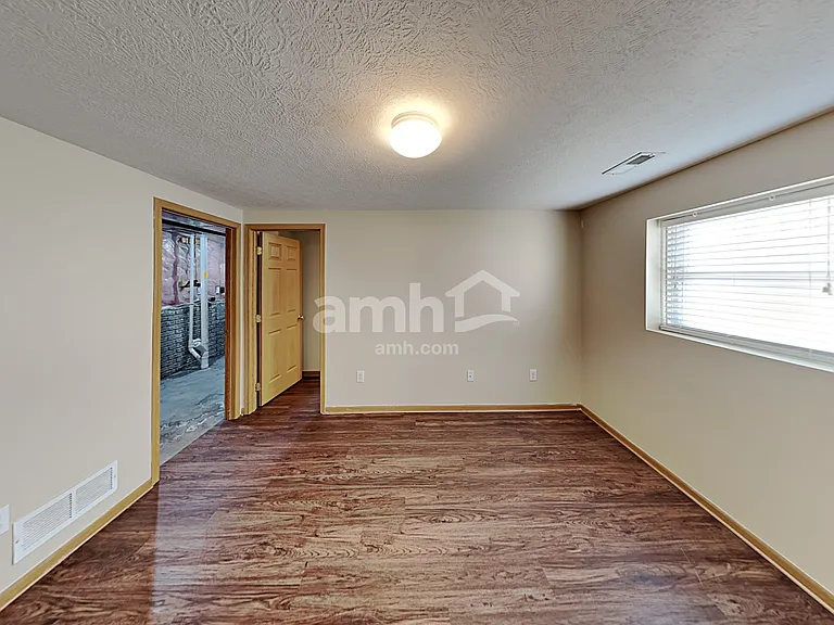 1032 Hidden Cove Way — Photo 8