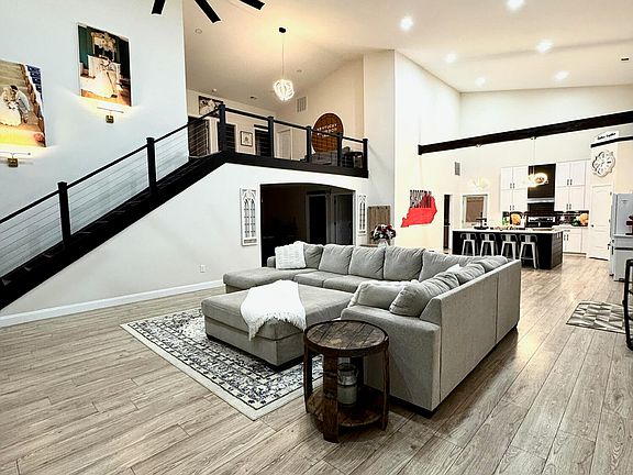 5th image of 2585 Manton Rd