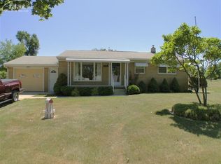 3292 Frederick St, Grand Blanc, MI 48439