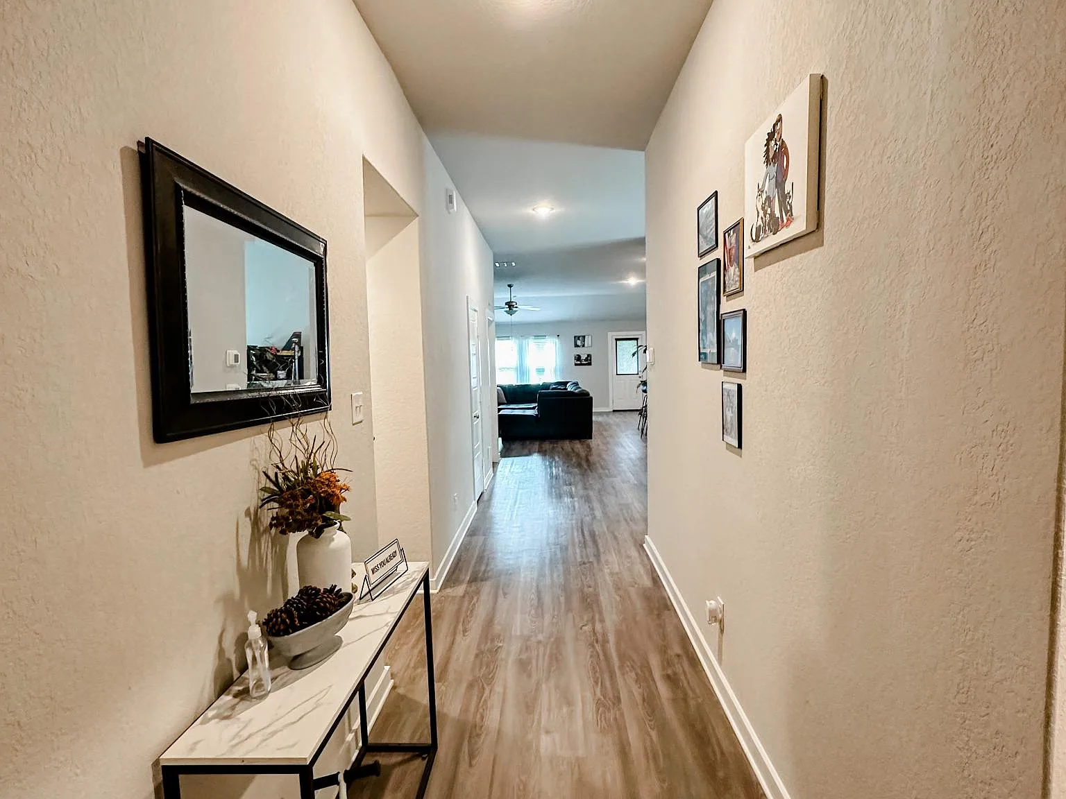3 bed, 2070 sqft, $2,000 — Photo 2
