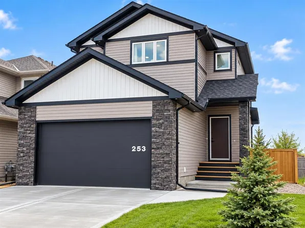253 N Rivergrove Chase W, Lethbridge, AB T1K 8H8