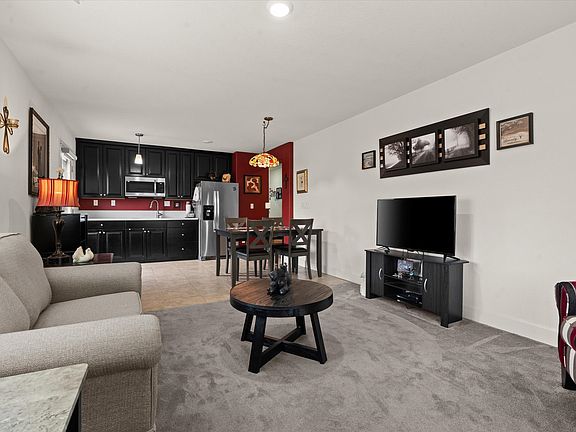 4th image of 1176 Mallard Crest Dr
