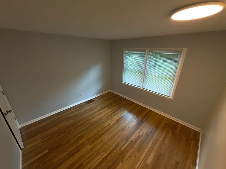 392 Riddle Rd #4 — Photo 6