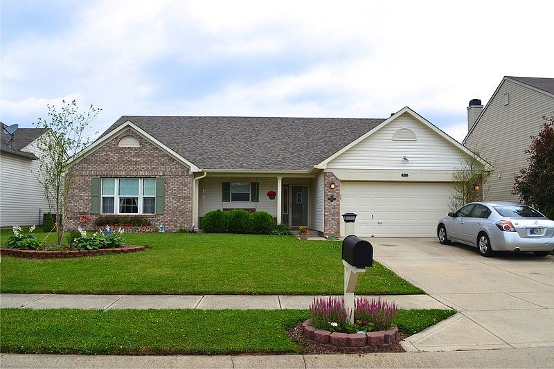 1st image of 609 Breakers Ln