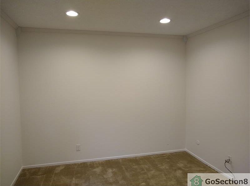 2nd image of 2510 Dillion Ct APT 3