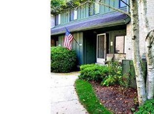 520 Foxwood Ln, Paoli, PA 19301