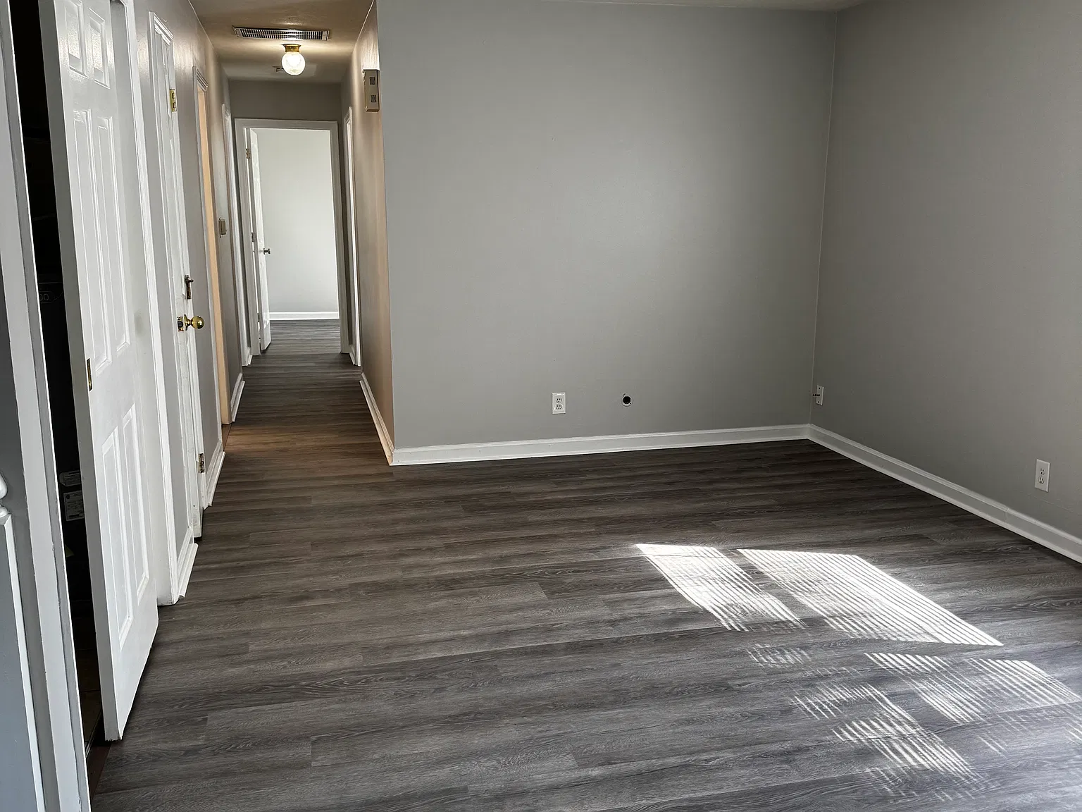 3 bed, 1.5 bath, 1100 sqft, $1,450 — Photo 3