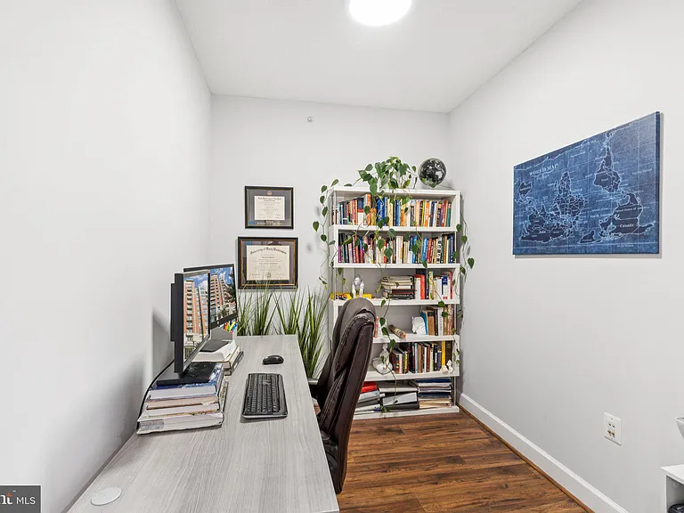 3650 S Glebe Rd #846 — Photo 14