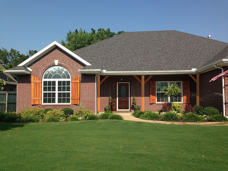 1st image of 707 S Brookside Ct