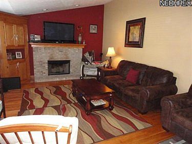 5th image of 564 Westminster Cir