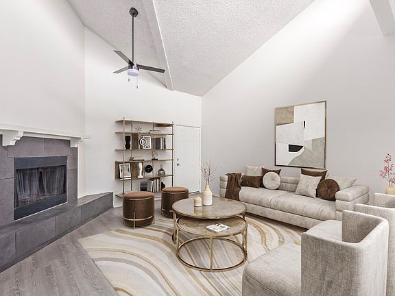 3rd image of 7211 N 54th Ave APT 8