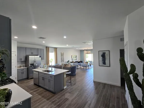 14139 E Canidae Dr E, Vail, AZ 85641