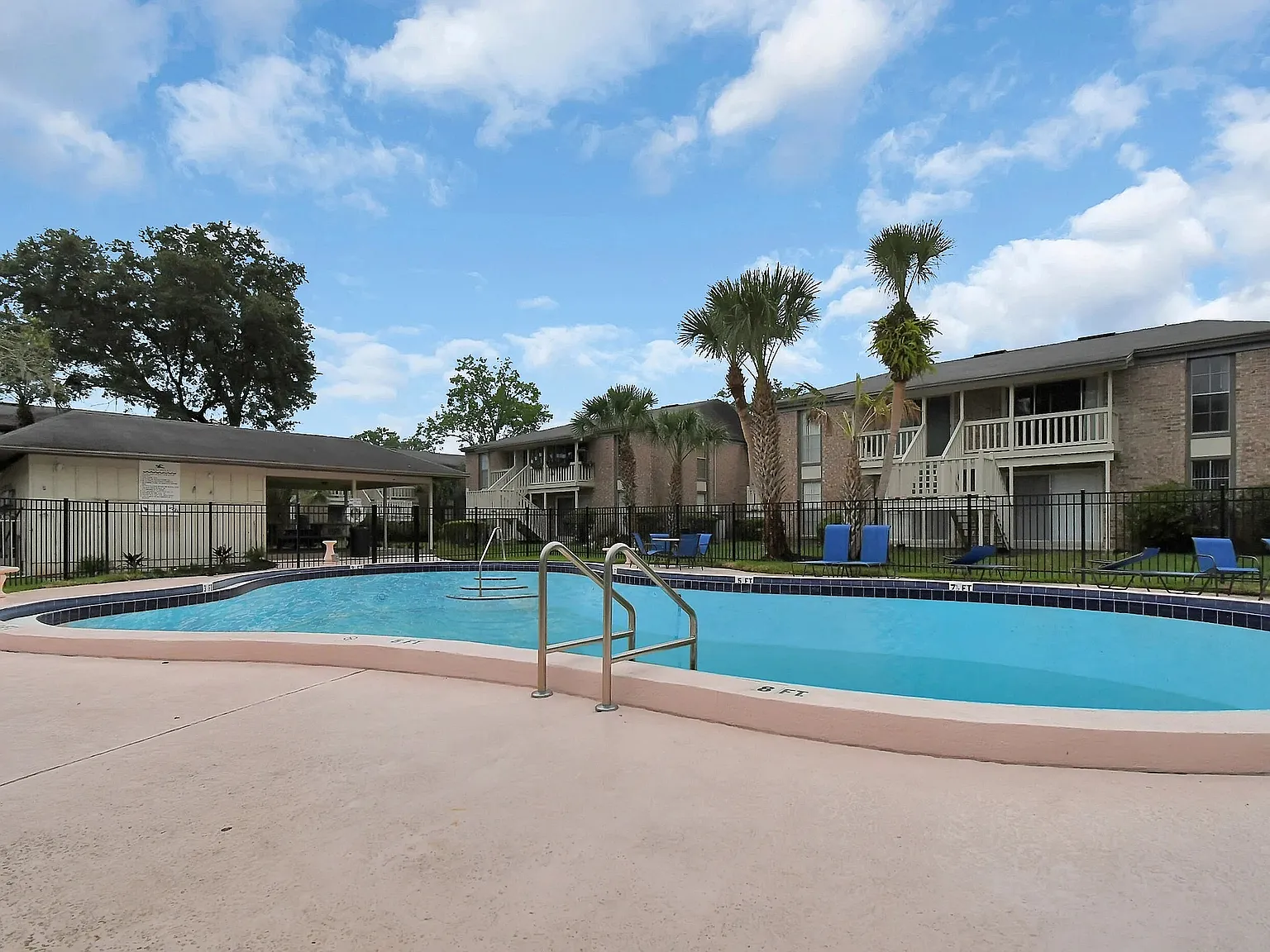 The Ridge on 34th Avenue Apartments — Photo 2