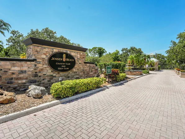 3985 NW Deer Oak Drive, Jensen Beach, FL 34957