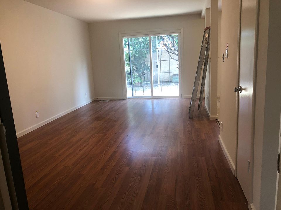 1st image of 714 Opal Dr APT 2
