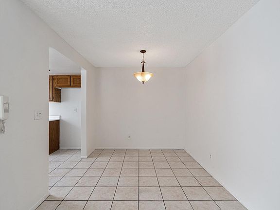 5th image of 328 E Providencia Ave #204-K