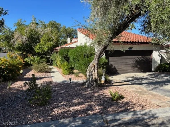 2620 San Lago Ct, Las Vegas, NV 89121