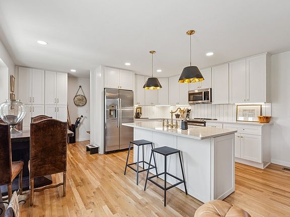 5th image of 5013 Hays Dr