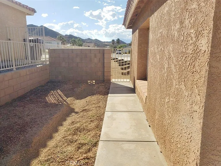 57294 Titian Ct — Photo 42