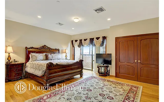 Sold by Douglas Elliman | media 5