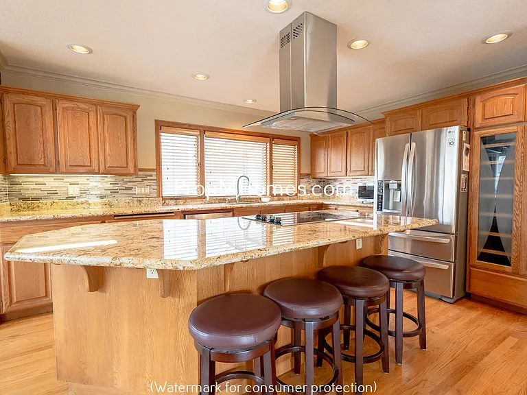 8817 NW Hazeltine St — Photo 6