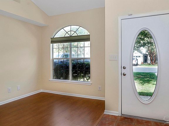 4th image of 1464 Tiger Lake Dr