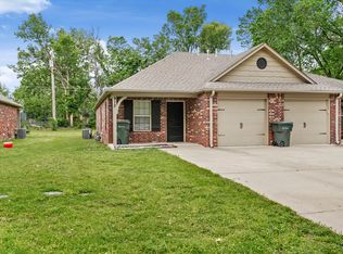 908 N Osage Ave, Claremore, OK 74017