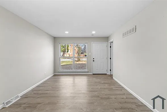 231 Estridge Rd — Photo 6