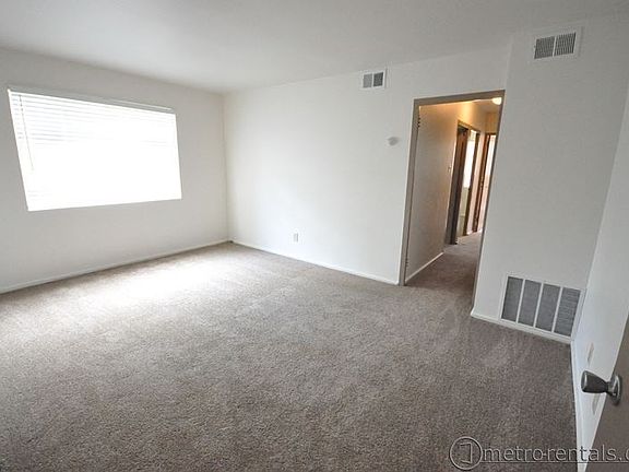 2nd image of 1716 Richmond Ave APT 11
